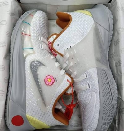 Nike Kyrie 2 Low Spongebob Sandy Cheeks