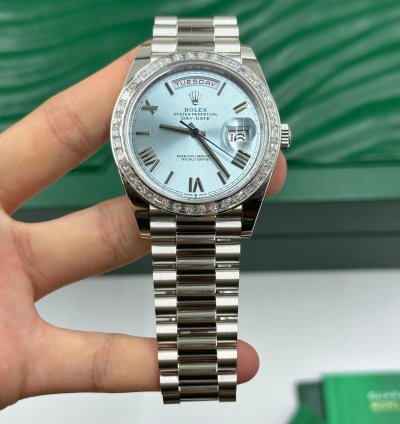 Rolex Day-date 40 228396tbr Ice Blue Roman