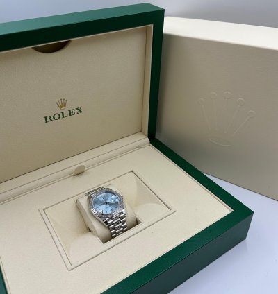 Rolex Day-date 40 228396tbr Ice Blue Roman
