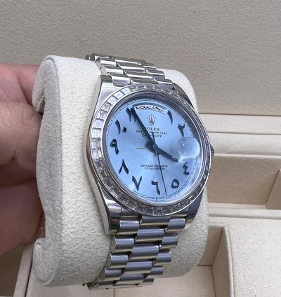 Rolex Day-date 40 Arabic Numerals Platinum Diamond Bezel