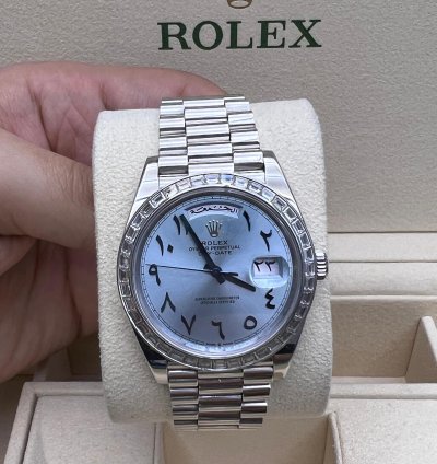 Rolex Day-date 40 Arabic Numerals Platinum Diamond Bezel