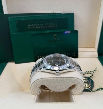 Rolex Day-date 40 Baguette Diamond Bezel Olive Green Roman Dial President Bracelet 228396tbr