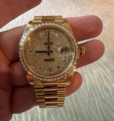 Rolex Day-date 40 Edition Sp Cial Day Date Or Jaune Pav Diamants Baguette