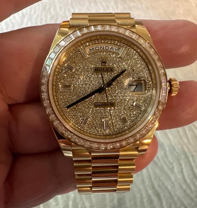 Rolex Day-date 40 Edition Sp Cial Day Date Or Jaune Pav Diamants Baguette