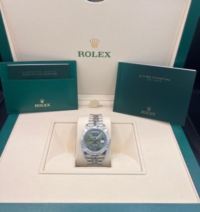 Rolex Day-date 40 Green Arabic Dial Baguette Diamond Bezel Full Platnium