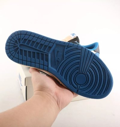Jordan 1 Retro X Fragment Design X Travis Scott Low Blue