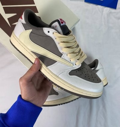 Travis Scott X Air Jordan 1 Low Reverse Mocha