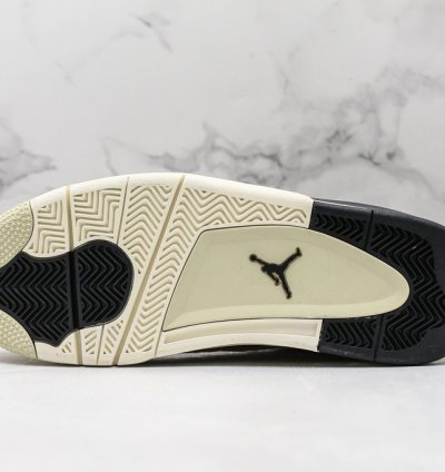Nike Air Jordan 4 Fossil Brown Mushroom