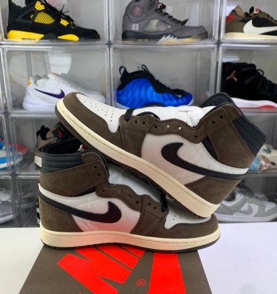 Jordan 1 High X Travis Scott mocha