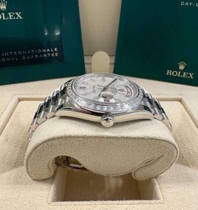 Rolex Day-date 40 Mint 2022 Day-date 40 White Tag Full Set Meteorite Tbr