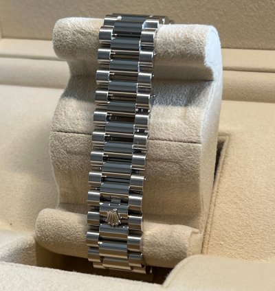 Rolex Day-date 40 Unworn Platinum Day-date Presidential Ice Blue Arabic Dial 228206