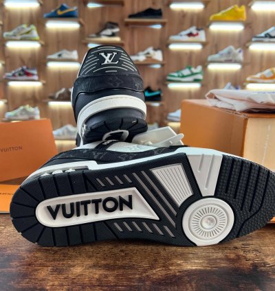 Lv Trainer Monogram Black White