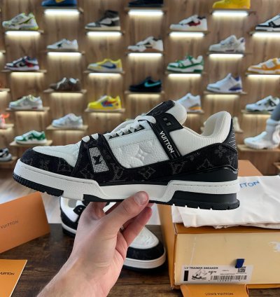 Lv Trainer Monogram Black White
