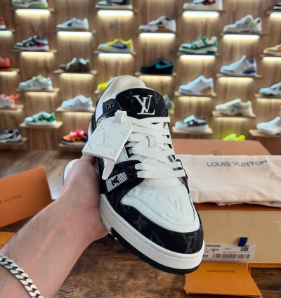Lv Trainer Monogram Black White