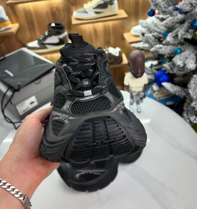 Balenciaga 10xl Black