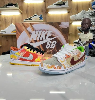 Nike Sb Dunk Low Street Hawker