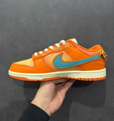 Nk Sb Dunk Low Pro Dv5744-667