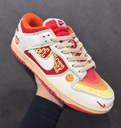 Nk Sb Dunk Low Pro Dv5744-166