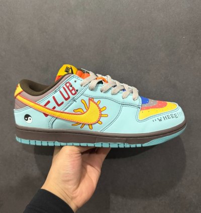 Nk Sb Dunk Low Pro Dv5744-476
