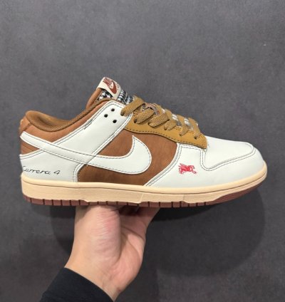 Nk Sb Dunk Low Pro Dv5744-112