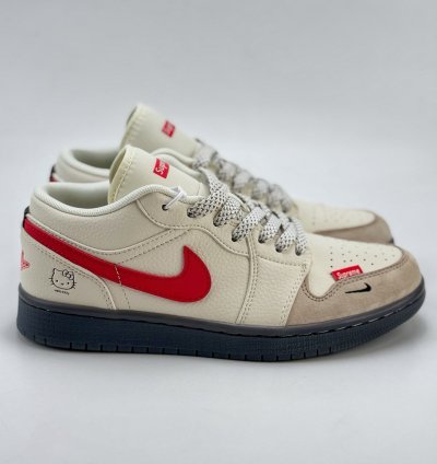 Ike Sb Dunk Low X Hello Kitty Xf8698-037