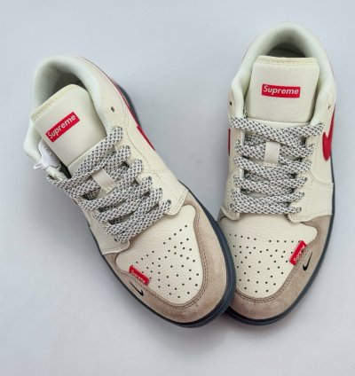 Ike Sb Dunk Low X Hello Kitty Xf8698-037