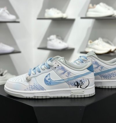Sb Dunk Lowyear Of The Snake Dd1391-103