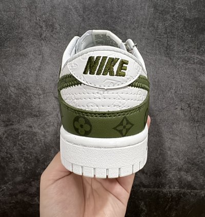 300 Nike Sb Dunk Low X Louis Vuitton White And Green Full P