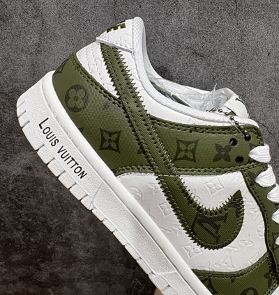 300 Nike Sb Dunk Low X Louis Vuitton White And Green Full P