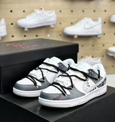 300 Mens And Womens Shoes Diy Pure p24 Nike Sb Dunk Low Ink Graffit