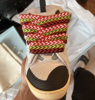 Brandnew Curb Sneaker