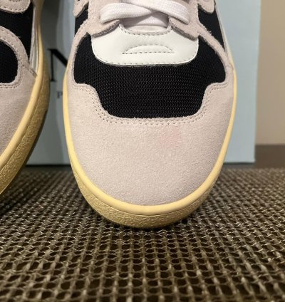 Clay Low Top Sneakers In Black Red