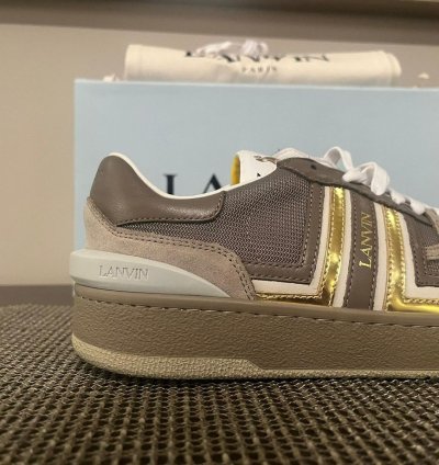 Clay Low Top Sneakers In Dark Grey Gold