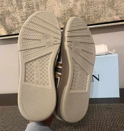 Clay Low Top Sneakers In Dark Grey Gold