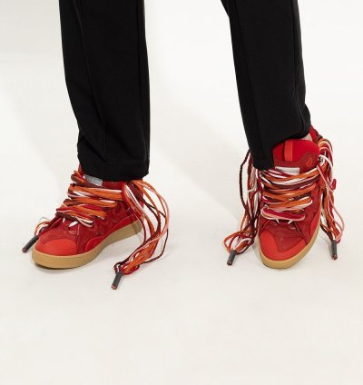 Curb Sneaker