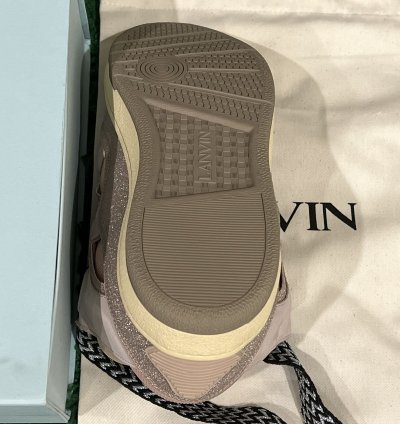 Curb Sneakers