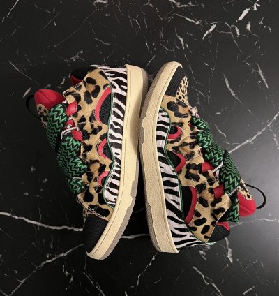 Final Drop Animal Curb Sneakers Sz 11