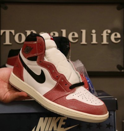 Jordan 1 High trophy Room limited Da2728-100