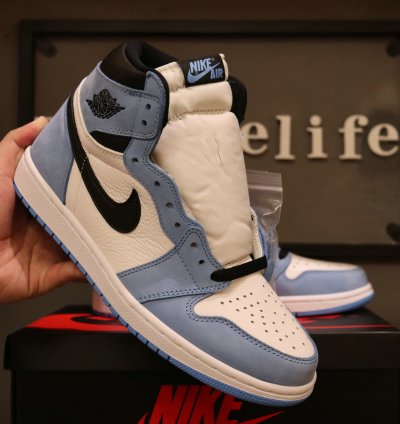 Jordan 1 Retro High Og University Blue gs 575441-134