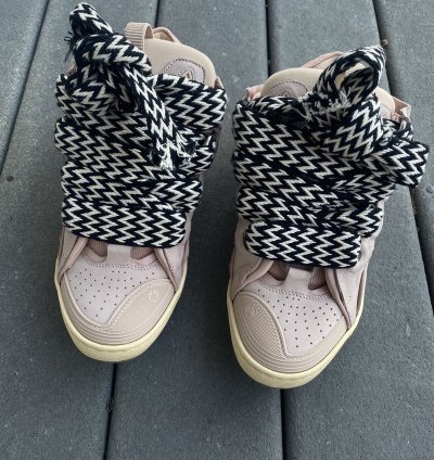 Lanvin Curb
