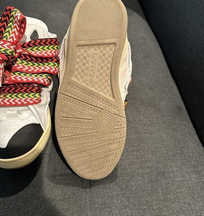 Lanvin Curb