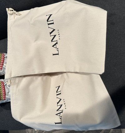 Lanvin Curb