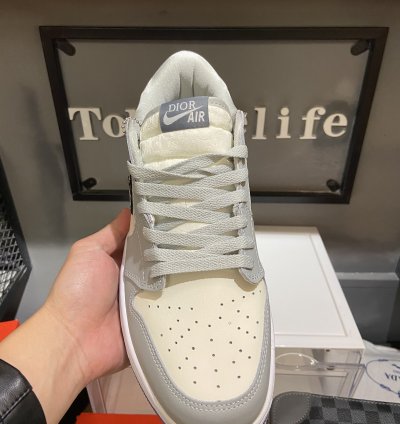 Jordan 1 Retro Low Dior Cn8608 002
