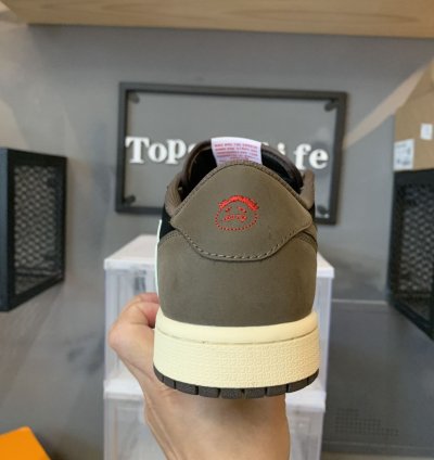 Jordan 1 Retro Low Og Sp Travis Scott Mocha Cq4277-001