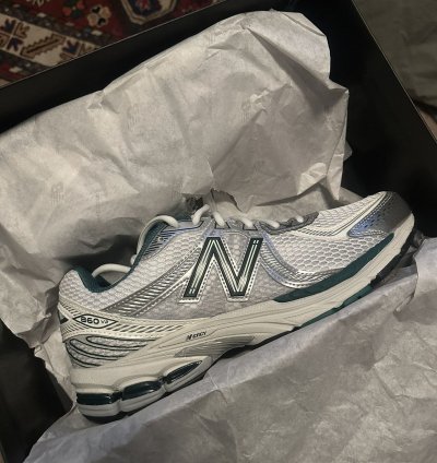 Ald New Balance 860v2