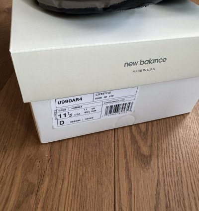 Auralee New Balance 990v4 Brand New Rare