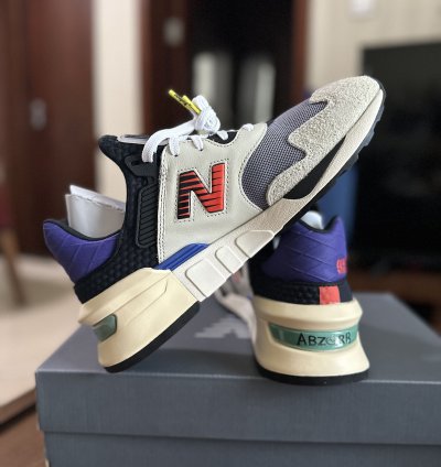 Bodega New Balance 997s No Days Off