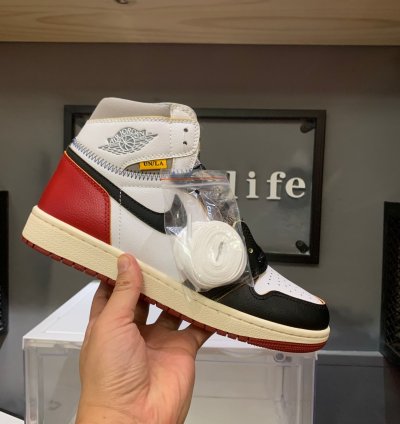 Jordan 1 Retro High Union Los Angeles Black Toe Bv1300-106