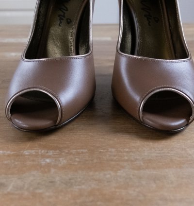 Lanvin Paris Brown Gold Peep Toe Leather Stiletto Pumps 38