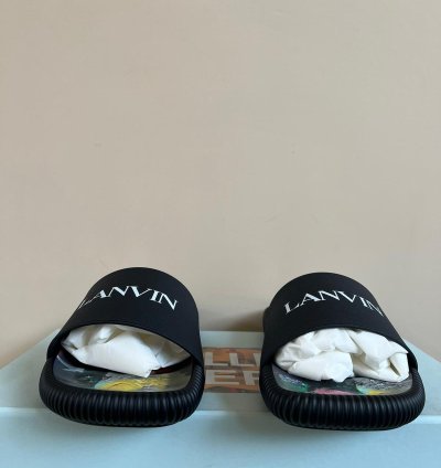Logo Slides In Black